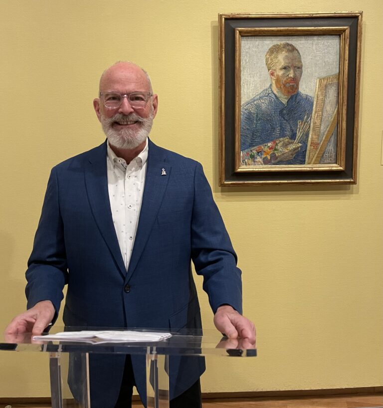 Steven Fenberg speaking at the Van Gogh Museum in Amsterdam about the Beck Collection at the Museum of Fine Arts, Houston, in Texas.